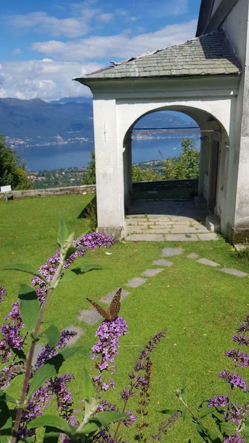 B&B Il Gatto Nero Castelveccana Eksteriør billede