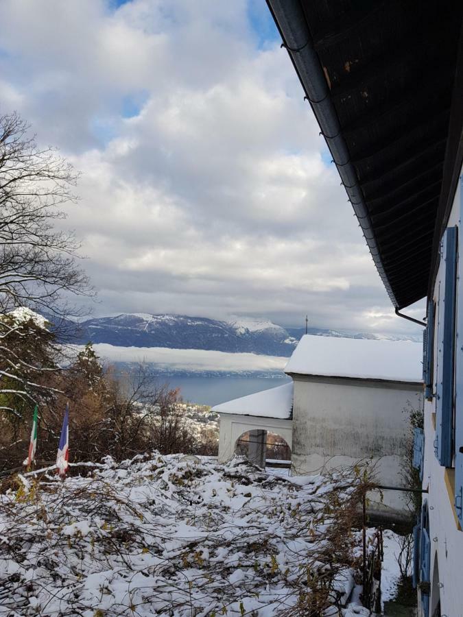 B&B Il Gatto Nero Castelveccana Eksteriør billede