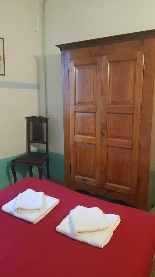 B&B Il Gatto Nero Castelveccana Eksteriør billede