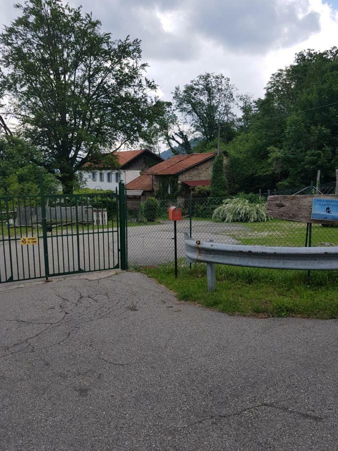 B&B Il Gatto Nero Castelveccana Eksteriør billede